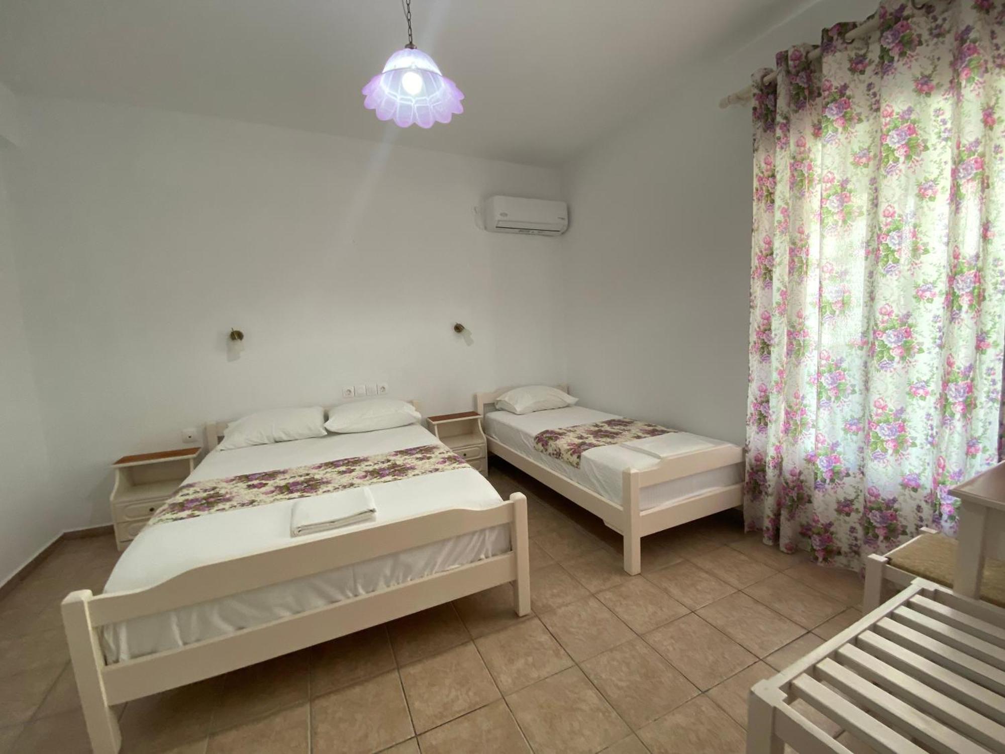 فندق Nostos باتيتيري المظهر الخارجي الصورة